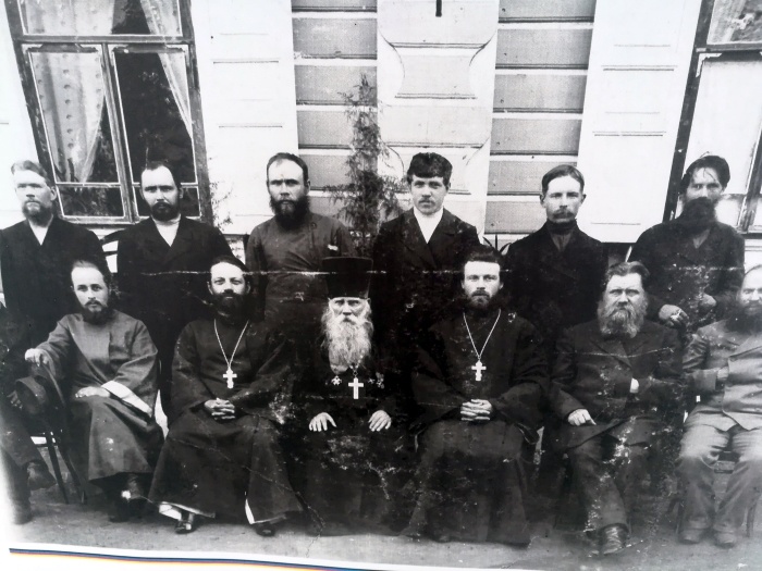 Кто был первым попечителем оренбургского. Церковь Святой Троицы в Новозыбкове духовенство. Духовенство Святой Троицы в Тбилиси.