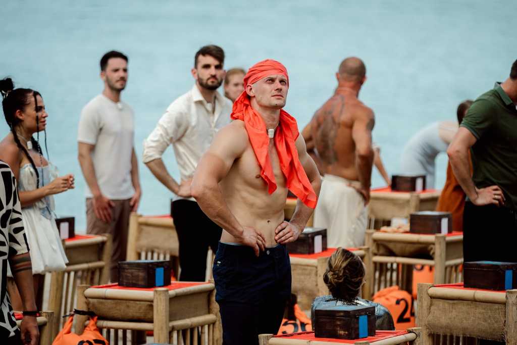 СТС_Остров сокровищ_Андрей Бороденко_Курагино (1).jpg