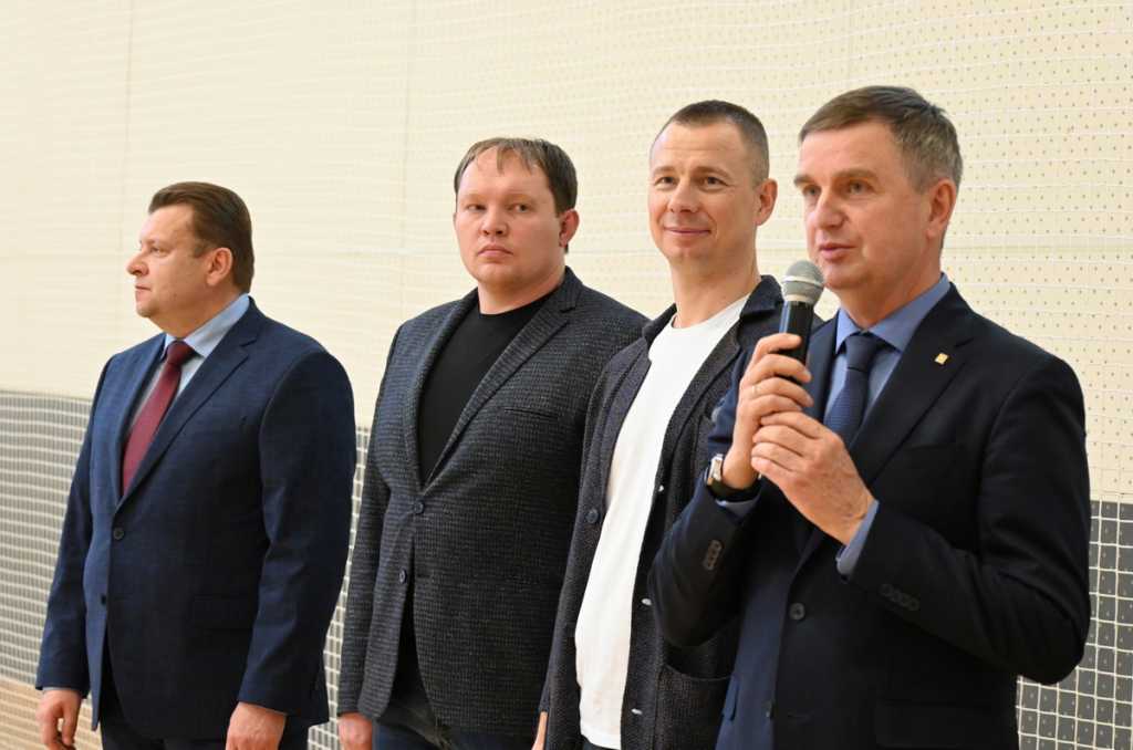 Слева направо А. Дьяченко, С. Баженов, А. Попов, А. Близневский .JPG