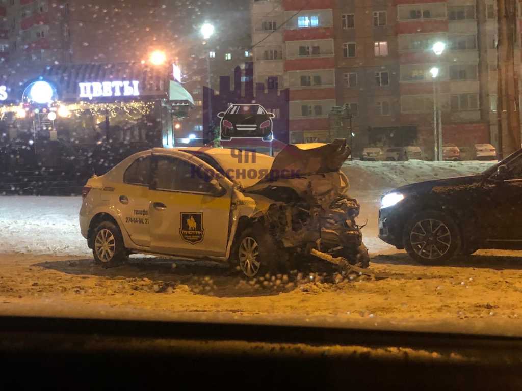 В Красноярске произошло серьезное ДТП с пострадавшими | 11.01.2021 |  Красноярск - БезФормата