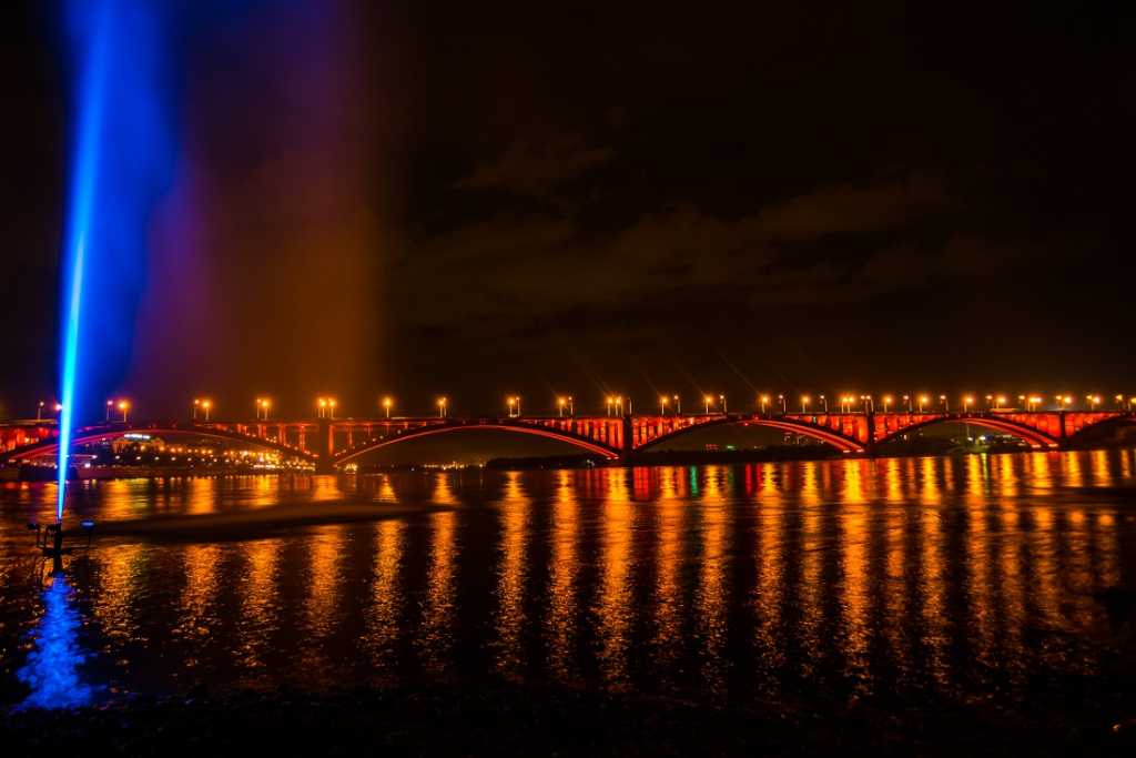 фонтан и мост.jpg