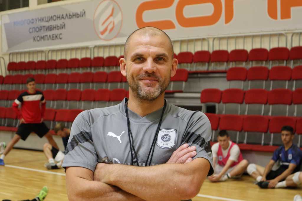 Главный тренер Иванов.JPG