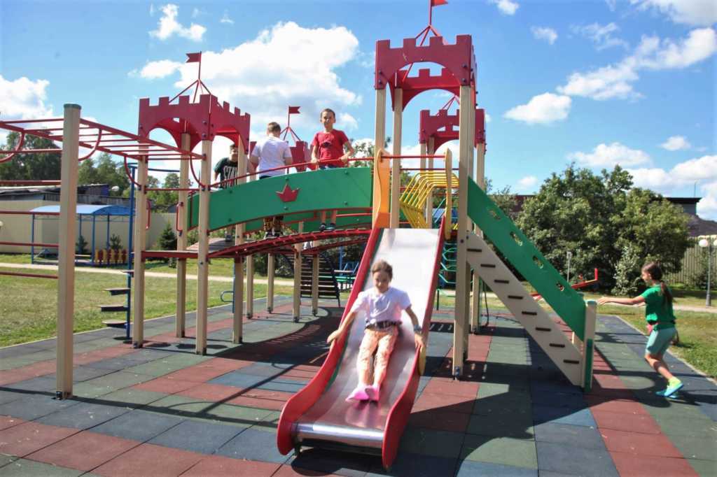 СУЭК отправит детей сотрудников на отдых в загородные лагеря 1.JPG